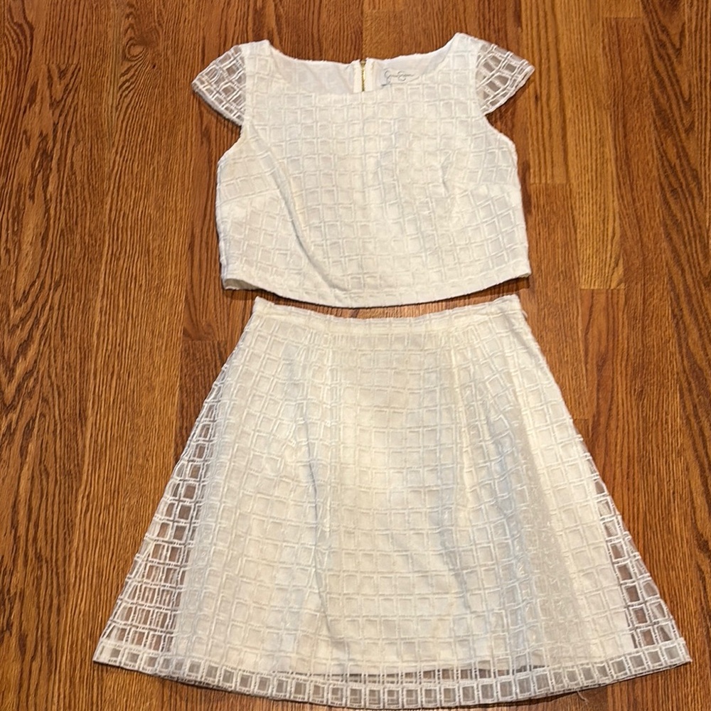 Jessica Simpson White 2 Piece Skirt Set Sz 4